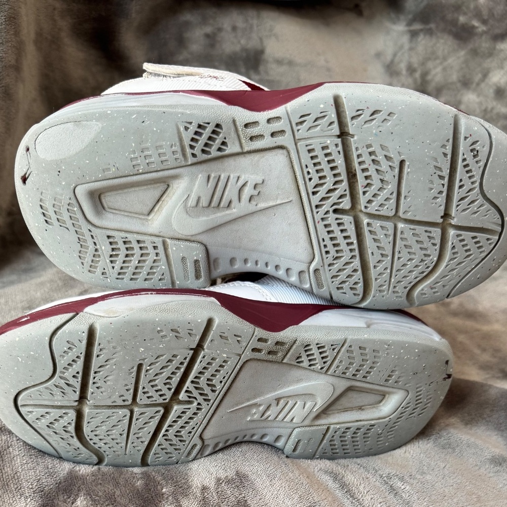 Nike Air Jordan Stay Loyal 3 PS Kids Running Shoes Sneakers Size 2 Unisex No Tie - Picture 6 of 9